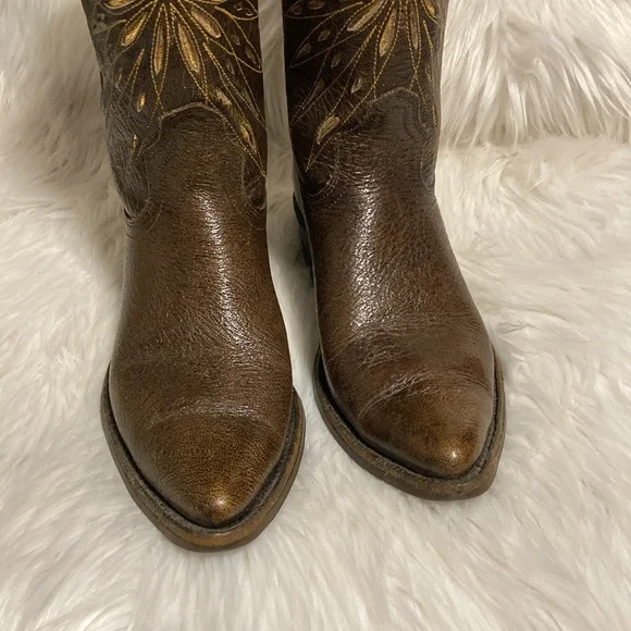 SOLD ❌Vintage ACME - Cowboy Boots Brown Leather w Gold Design Narrow Cowgirl - Picture 4 of 13